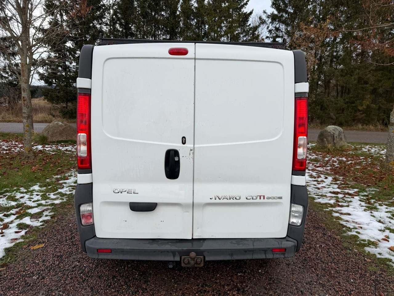 Opel Vivaro 2.0 CDTi *A/C *Long *nur 119000km - Товарен бус: снимка 4 Opel Vivaro 2.0 CDTi *A/C *Long *nur 119000km - Товарен бус: снимка 4