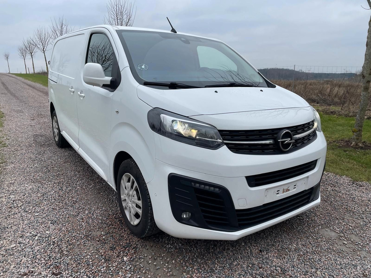Opel Vivaro Kasten Edition M L2 2.0 Opel Vivaro 2.0 CDTI Edition M L2 *9400€ netto - Малък ван: снимка 1 Opel Vivaro Kasten Edition M L2 2.0 Opel Vivaro 2.0 CDTI Edition M L2 *9400€ netto - Малък ван: снимка 1