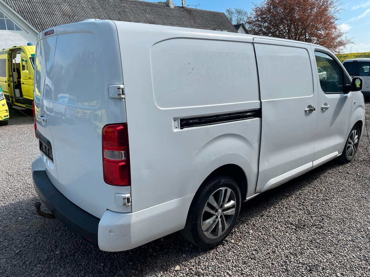 Peugeot Expert Kasten Premium L3 BlueHDi 2,0 *Defect* - Малък ван: снимка 5 Peugeot Expert Kasten Premium L3 BlueHDi 2,0 *Defect* - Малък ван: снимка 5