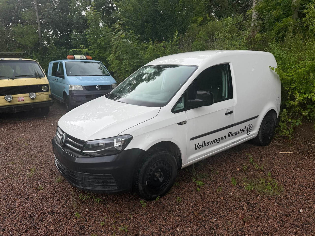 Volkswagen Caddy 2.0 TDI *A/C *ENGINE DEFECT - Малък ван: снимка 2 Volkswagen Caddy 2.0 TDI *A/C *ENGINE DEFECT - Малък ван: снимка 2