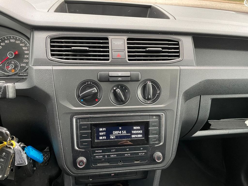 Малък ван Volkswagen Caddy Kasten BlueMotion: снимка 14