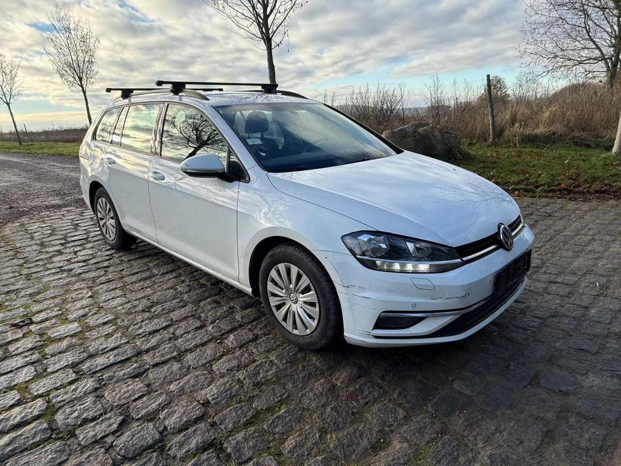 Volkswagen Golf VII 1.6 TDI Comfortline *LKW zull. 2sitze - Комби: снимка 1 Volkswagen Golf VII 1.6 TDI Comfortline *LKW zull. 2sitze - Комби: снимка 1