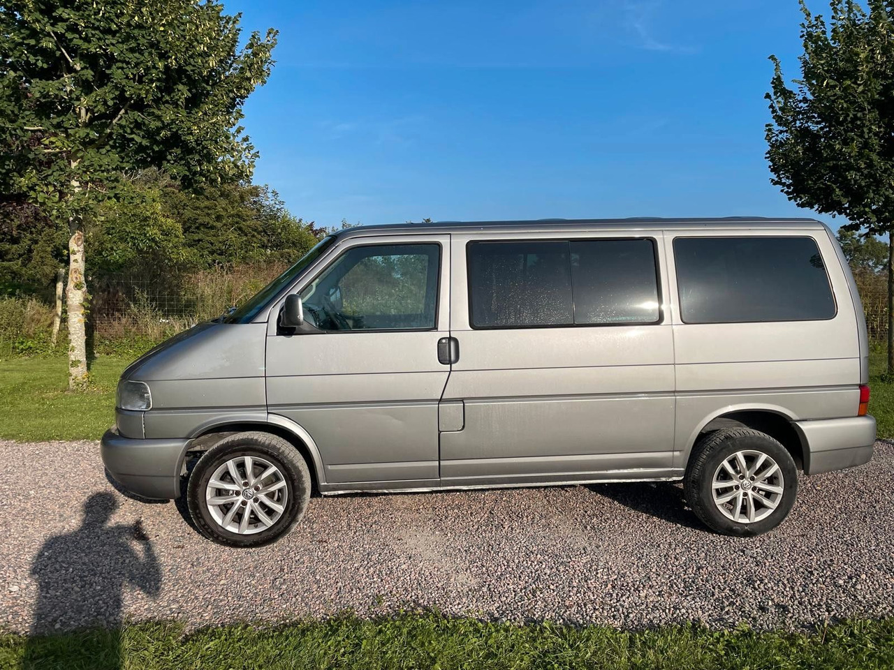 Volkswagen T4 Multivan Bus VR6 *12 000€ - Пътнически бус: снимка 2 Volkswagen T4 Multivan Bus VR6 *12 000€ - Пътнически бус: снимка 2