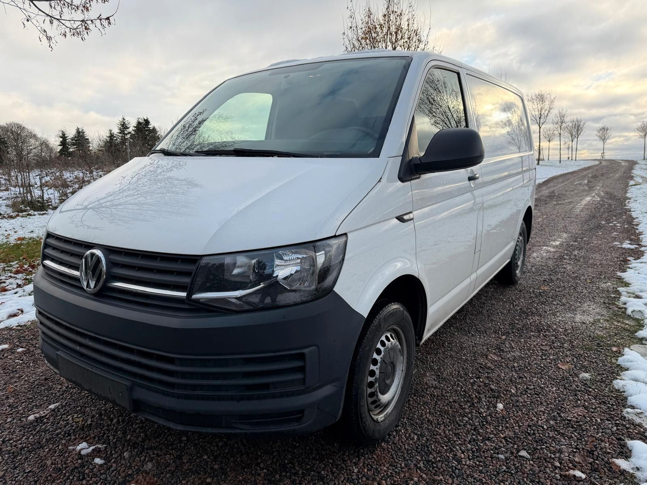 Volkswagen T6 Transporter Kasten Kombi - Пътнически бус: снимка 1 Volkswagen T6 Transporter Kasten Kombi - Пътнически бус: снимка 1