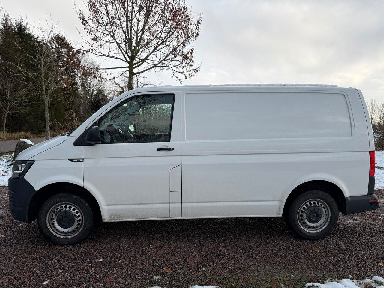 Volkswagen T6 Transporter Kasten Kombi - Пътнически бус: снимка 2 Volkswagen T6 Transporter Kasten Kombi - Пътнически бус: снимка 2