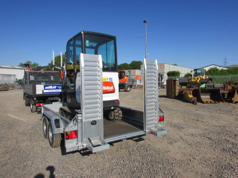 Bobcat E 19 + Anhänger Unsinn 3618-35-14 - Мини багер: снимка 4 Bobcat E 19 + Anhänger Unsinn 3618-35-14 - Мини багер: снимка 4