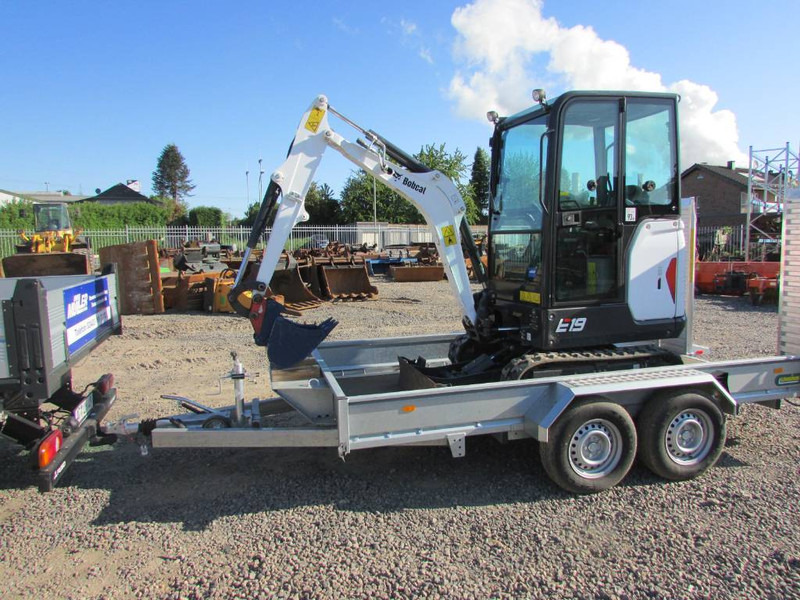 Bobcat E 19 + Anhänger Unsinn 3618-35-14 - Мини багер: снимка 2 Bobcat E 19 + Anhänger Unsinn 3618-35-14 - Мини багер: снимка 2