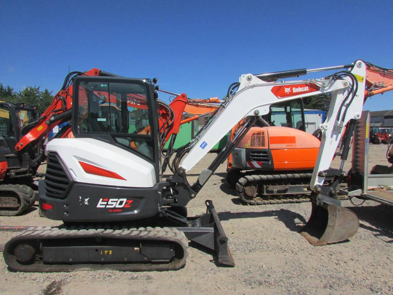 Bobcat E 50 Z 42.500 EUR - Мини багер: снимка 1 Bobcat E 50 Z 42.500 EUR - Мини багер: снимка 1
