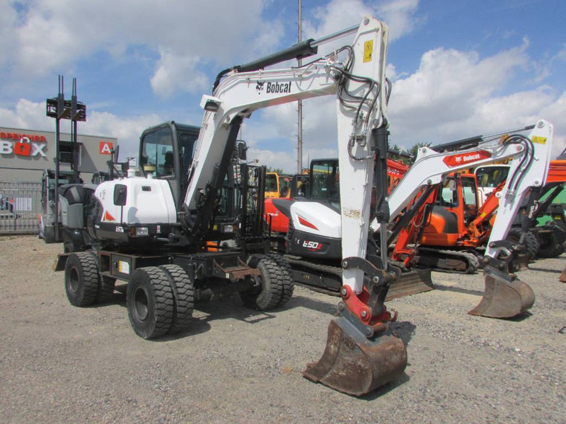 Bobcat E 57 W - Колесен багер: снимка 3 Bobcat E 57 W - Колесен багер: снимка 3