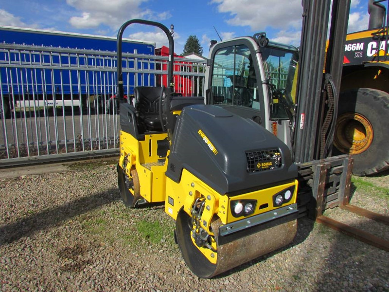 Bomag BW 90 AD-5 Walze / 21.500 EUR - Валяк: снимка 2 Bomag BW 90 AD-5 Walze / 21.500 EUR - Валяк: снимка 2