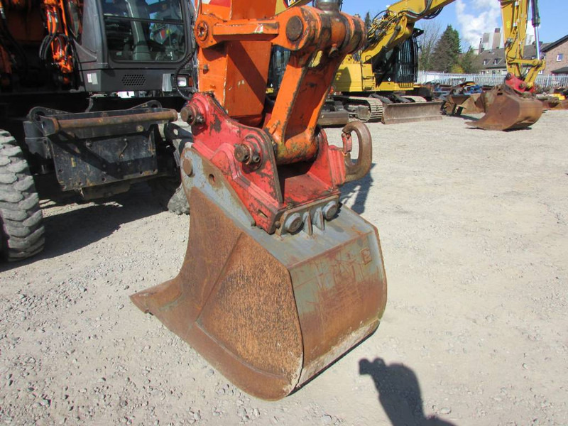 Hitachi ZX 140 W-3 Mobilbagger 45.000 EUR / Klima - Колесен багер: снимка 4 Hitachi ZX 140 W-3 Mobilbagger 45.000 EUR / Klima - Колесен багер: снимка 4