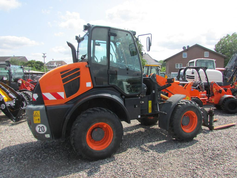 Komatsu WA 100 M-7 Radlader 31.000 EUR - Колесен товарач: снимка 5 Komatsu WA 100 M-7 Radlader 31.000 EUR - Колесен товарач: снимка 5