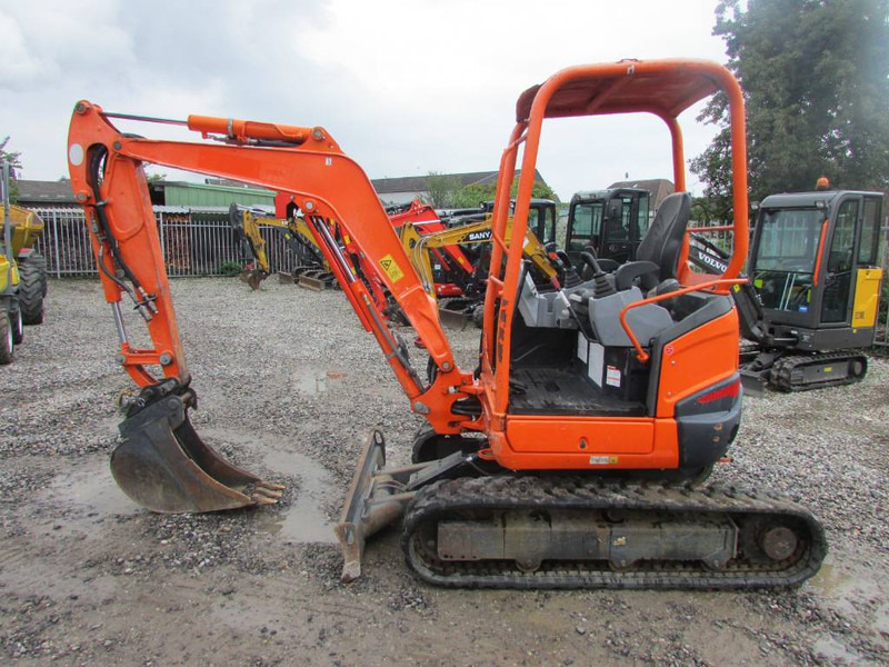Kubota U 27-4 Canopy Minibagger 17.500 EUR - Мини багер: снимка 1 Kubota U 27-4 Canopy Minibagger 17.500 EUR - Мини багер: снимка 1