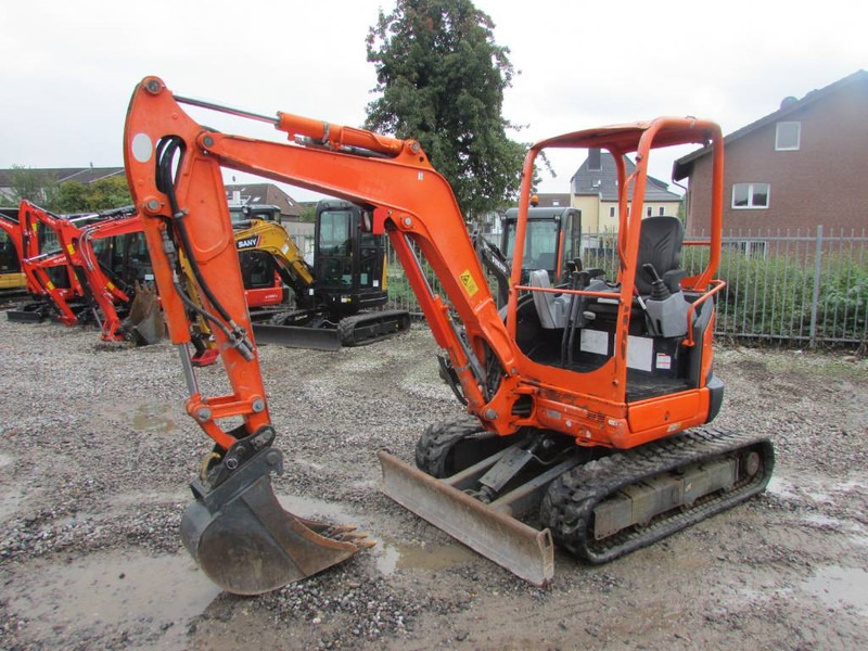 Kubota U 27-4 Canopy Minibagger 17.500 EUR - Мини багер: снимка 2 Kubota U 27-4 Canopy Minibagger 17.500 EUR - Мини багер: снимка 2