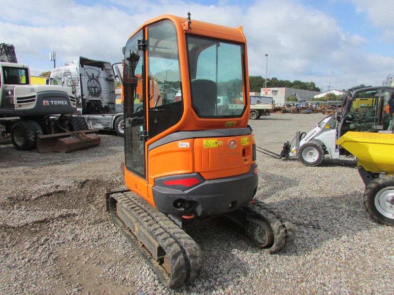 Kubota U 27-4 Minibagger 20.000 EUR - Мини багер: снимка 4 Kubota U 27-4 Minibagger 20.000 EUR - Мини багер: снимка 4