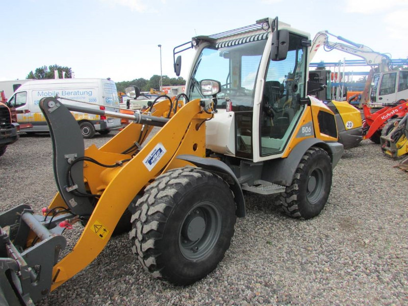 Liebherr L 506 Compact Radlader 41.500 EUR - Колесен товарач: снимка 2 Liebherr L 506 Compact Radlader 41.500 EUR - Колесен товарач: снимка 2
