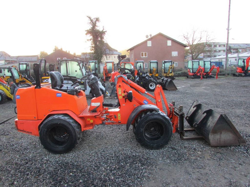 Schäffer 2436 Radlader / 21.500 EUR - Колесен товарач: снимка 3 Schäffer 2436 Radlader / 21.500 EUR - Колесен товарач: снимка 3