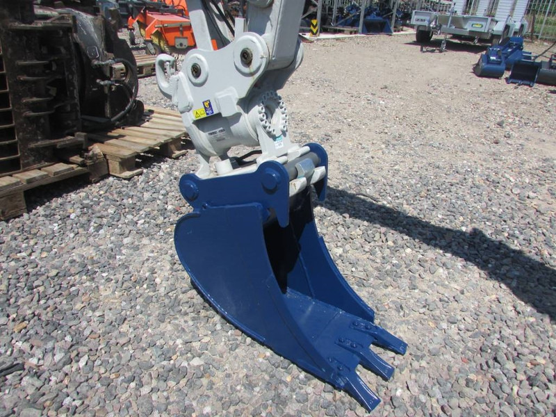 Takeuchi TB 225 Minibagger 42.500 EUR - Мини багер: снимка 3 Takeuchi TB 225 Minibagger 42.500 EUR - Мини багер: снимка 3