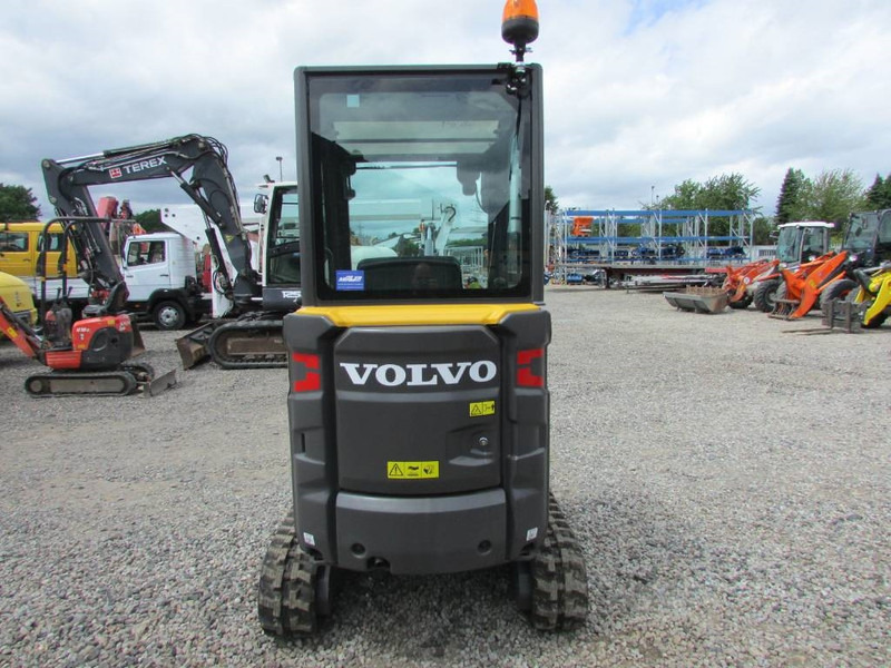 Volvo EC 18 E Minibagger 24.500 EUR - Мини багер: снимка 5 Volvo EC 18 E Minibagger 24.500 EUR - Мини багер: снимка 5