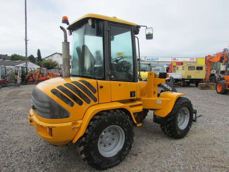Volvo L 35 B-Z Radlader 16.000 EUR - Колесен товарач: снимка 5 Volvo L 35 B-Z Radlader 16.000 EUR - Колесен товарач: снимка 5