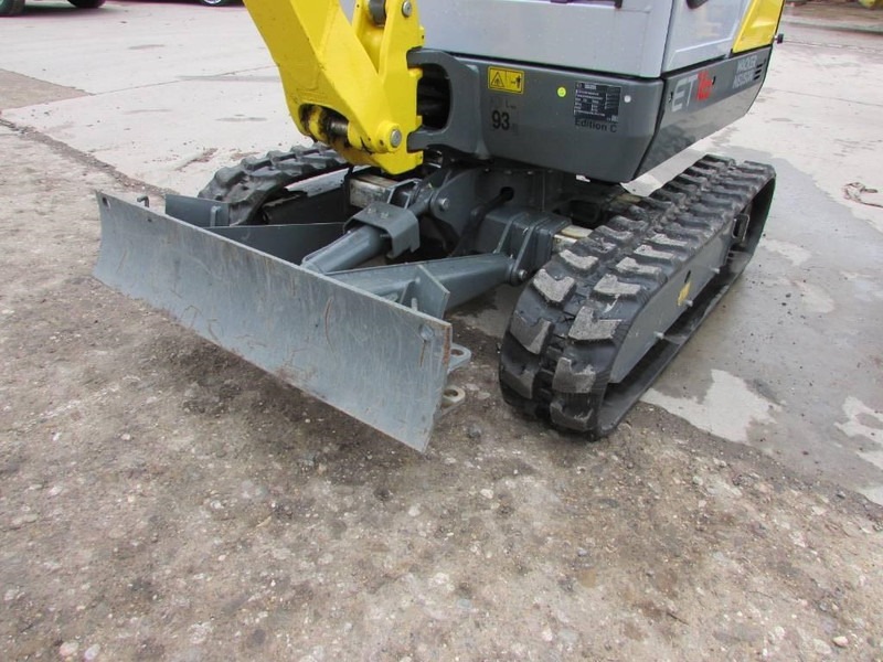WACKER NEUSON ET 16 Minibagger 22.500 EUR hydr. Schnellwechsler - Мини багер: снимка 2 WACKER NEUSON ET 16 Minibagger 22.500 EUR hydr. Schnellwechsler - Мини багер: снимка 2