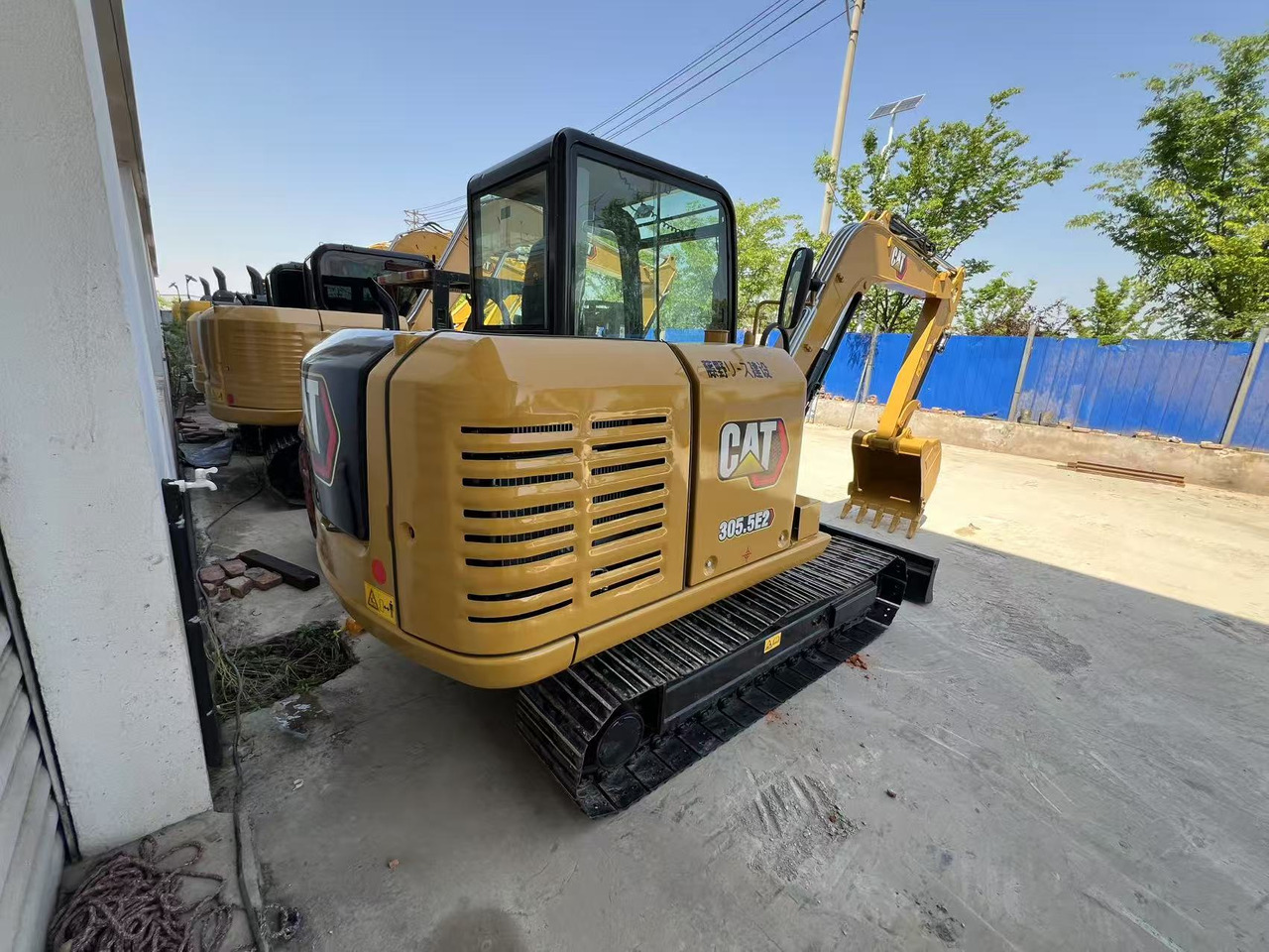 CATERPILLAR 305.5E2 - Мини багер: снимка 2 CATERPILLAR 305.5E2 - Мини багер: снимка 2