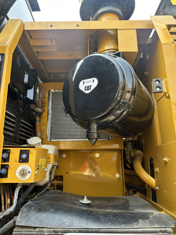CATERPILLAR 329D2L - Верижен багер: снимка 3 CATERPILLAR 329D2L - Верижен багер: снимка 3