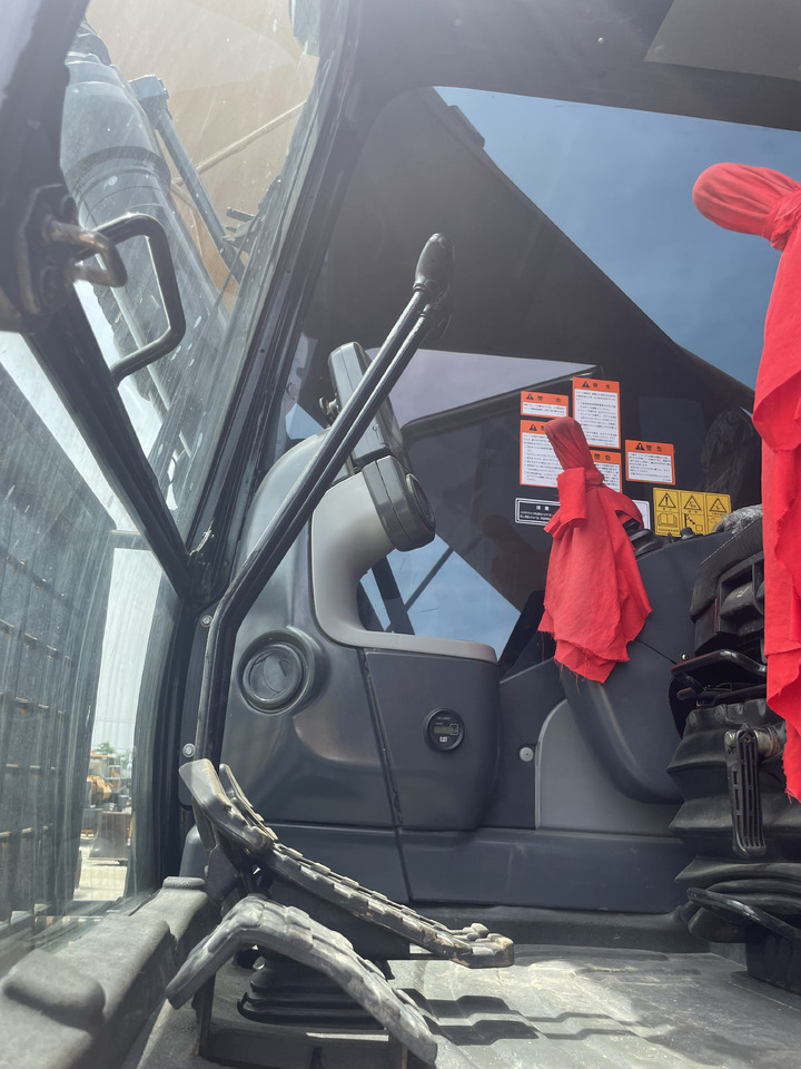 CATERPILLAR 330D2 - Верижен багер: снимка 4 CATERPILLAR 330D2 - Верижен багер: снимка 4