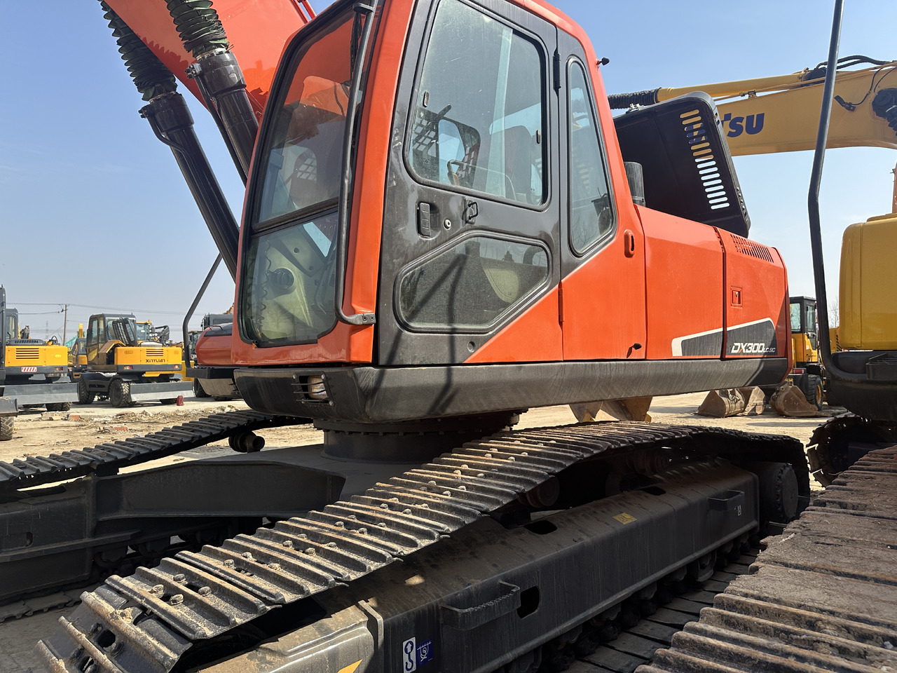 Doosan DX300-9C - Верижен багер: снимка 3 Doosan DX300-9C - Верижен багер: снимка 3