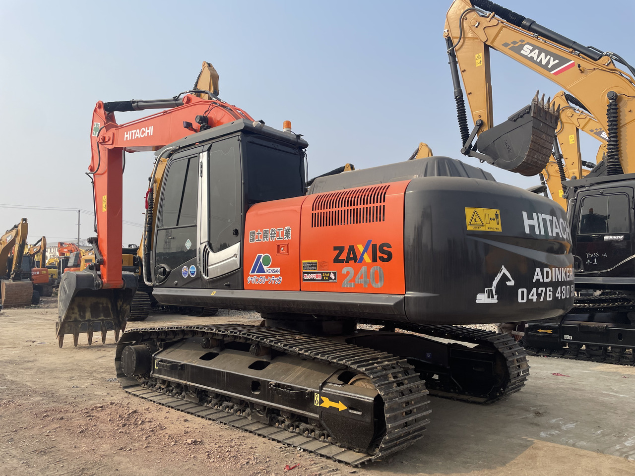 HITACHI ZX240 - Верижен багер: снимка 1 HITACHI ZX240 - Верижен багер: снимка 1