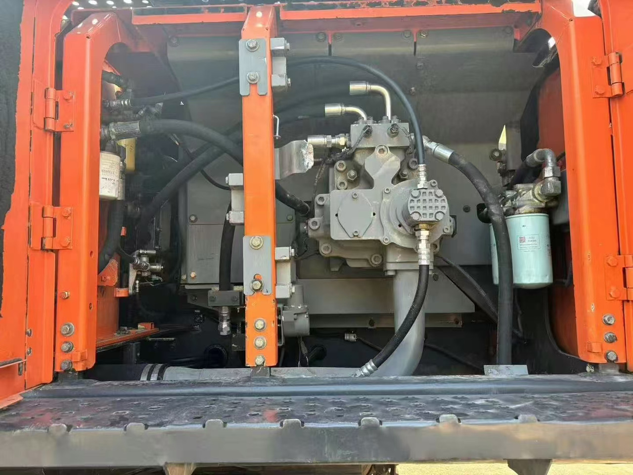 HITACHI ZX470-5G - Верижен багер: снимка 4 HITACHI ZX470-5G - Верижен багер: снимка 4