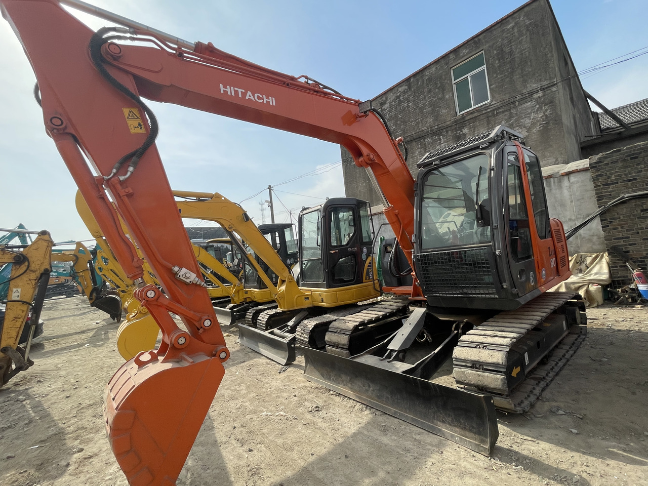 HITACHI ZX80 - Верижен багер: снимка 1 HITACHI ZX80 - Верижен багер: снимка 1