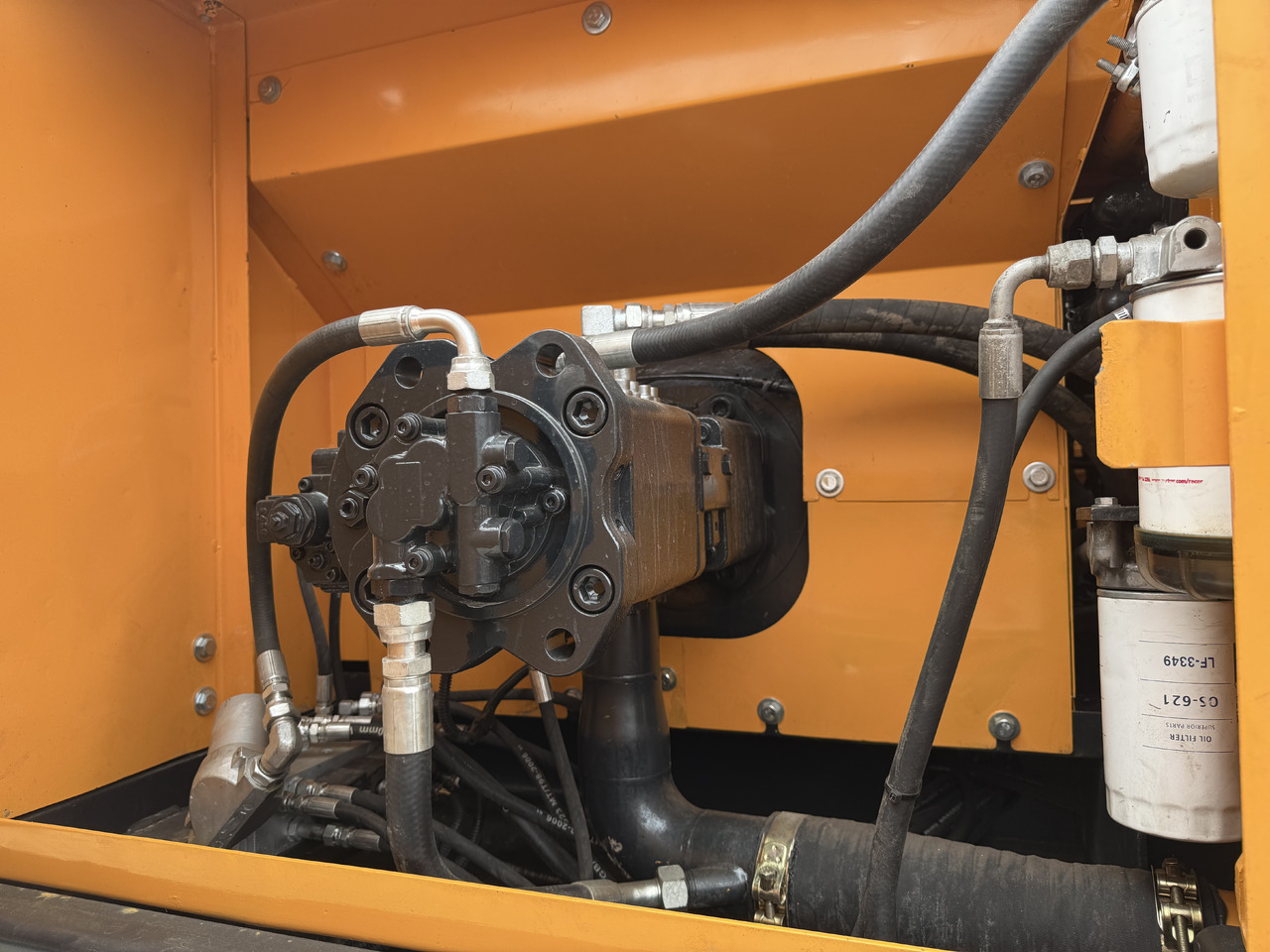 Верижен багер HYUNDAI HX220HD: снимка 6 Верижен багер HYUNDAI HX220HD: снимка 6