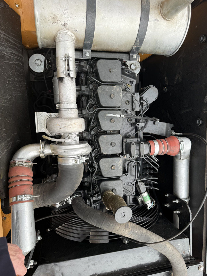 Верижен багер HYUNDAI HX220HD: снимка 10 Верижен багер HYUNDAI HX220HD: снимка 10