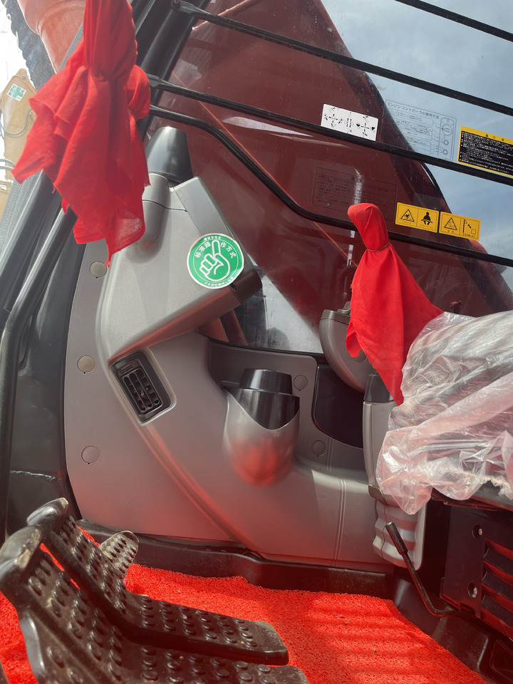 Hitachi ZX200 - Верижен багер: снимка 3 Hitachi ZX200 - Верижен багер: снимка 3