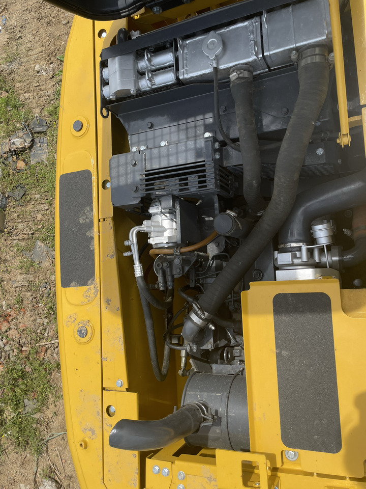 Мини багер KOMATSU PC 130-7: снимка 12