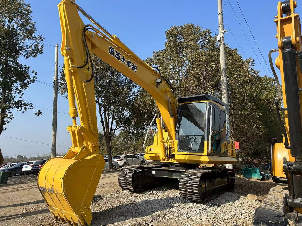 KOMATSU PC 130-8 - Верижен багер: снимка 3 KOMATSU PC 130-8 - Верижен багер: снимка 3