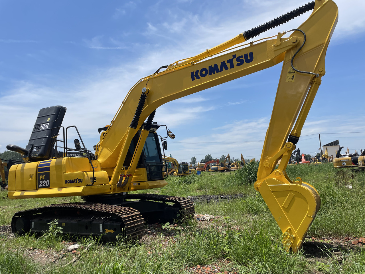 KOMATSU PC 220-8 - Верижен багер: снимка 3 KOMATSU PC 220-8 - Верижен багер: снимка 3