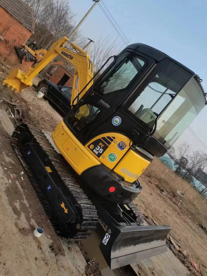 KOMATSU PC 35 MR - Мини багер: снимка 2 KOMATSU PC 35 MR - Мини багер: снимка 2
