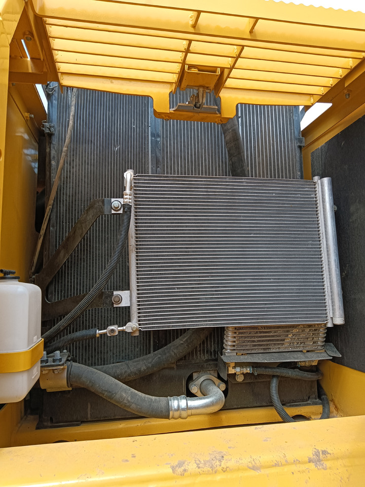 KOMATSU PC200-8 - Верижен багер: снимка 4 KOMATSU PC200-8 - Верижен багер: снимка 4