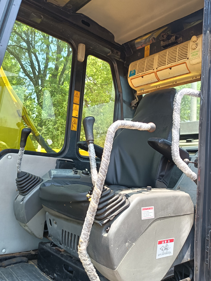 KOMATSU PC60-7 - Верижен багер: снимка 4 KOMATSU PC60-7 - Верижен багер: снимка 4