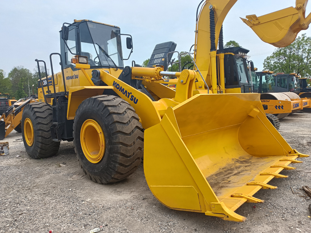 KOMATSU WA380-3 - Колесен товарач: снимка 1 KOMATSU WA380-3 - Колесен товарач: снимка 1