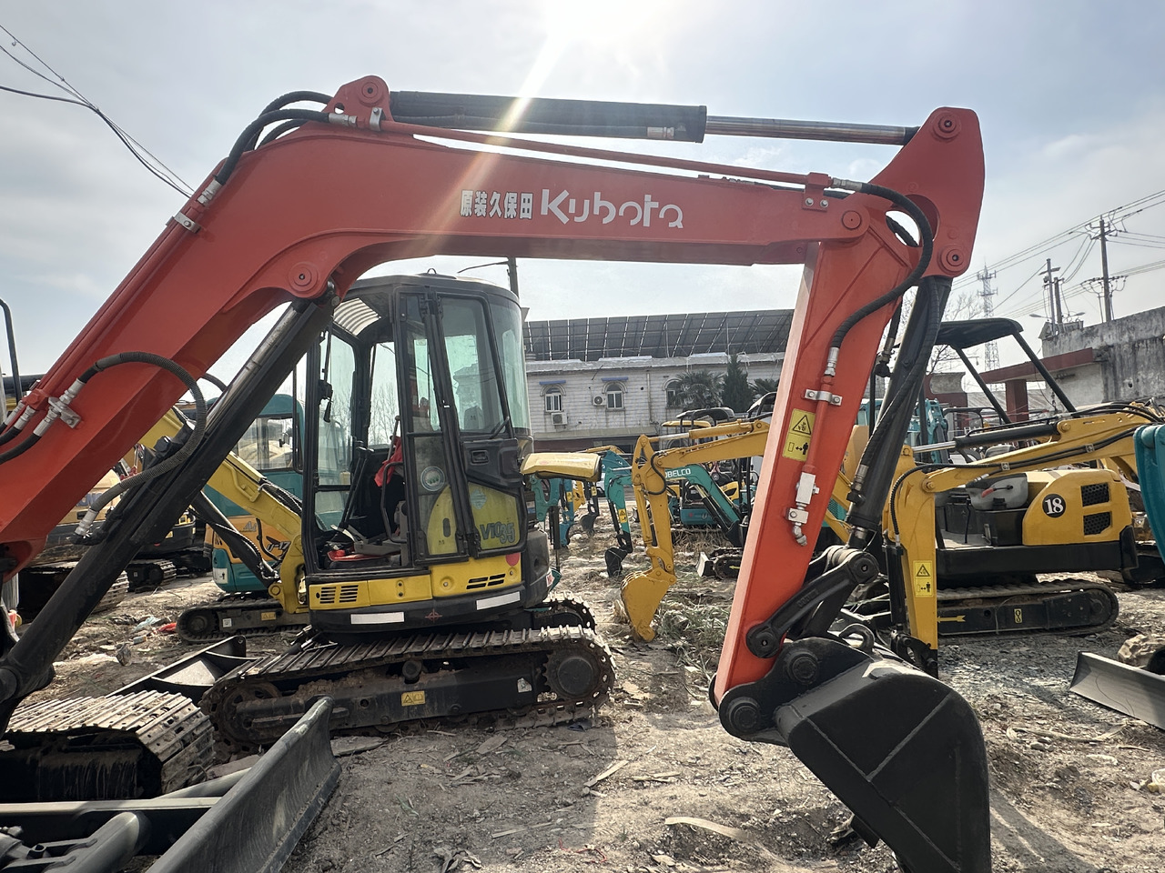KUBOTA U35-5 - Мини багер: снимка 3 KUBOTA U35-5 - Мини багер: снимка 3