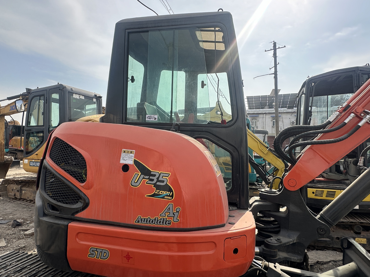 KUBOTA U35-5 - Мини багер: снимка 4 KUBOTA U35-5 - Мини багер: снимка 4