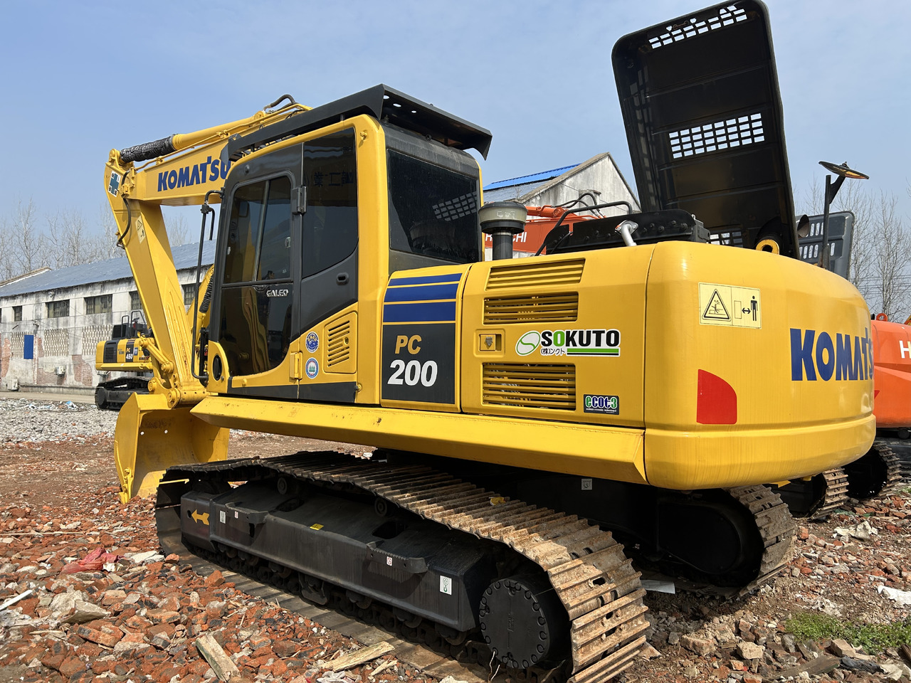 Komatsu PC 200-8 - Верижен багер: снимка 1 Komatsu PC 200-8 - Верижен багер: снимка 1