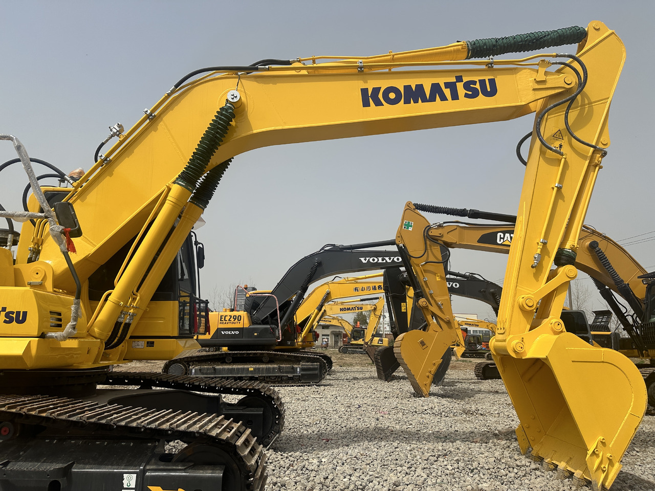 Komatsu PC 240 LC-8 - Верижен багер: снимка 3 Komatsu PC 240 LC-8 - Верижен багер: снимка 3