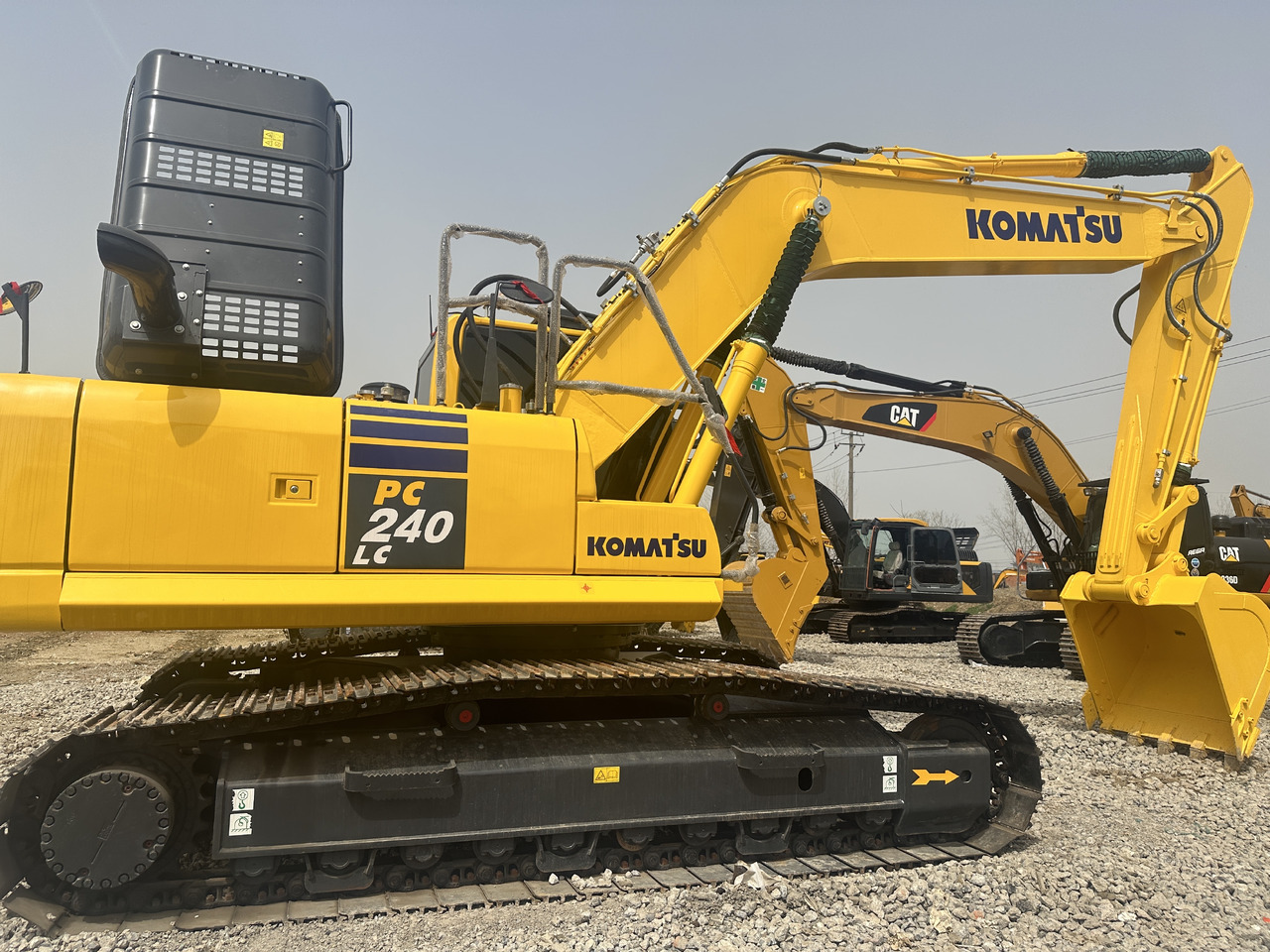 Komatsu PC 240 LC-8 - Верижен багер: снимка 2 Komatsu PC 240 LC-8 - Верижен багер: снимка 2