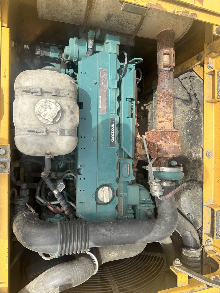VOLVO EC220D - Верижен багер: снимка 5 VOLVO EC220D - Верижен багер: снимка 5