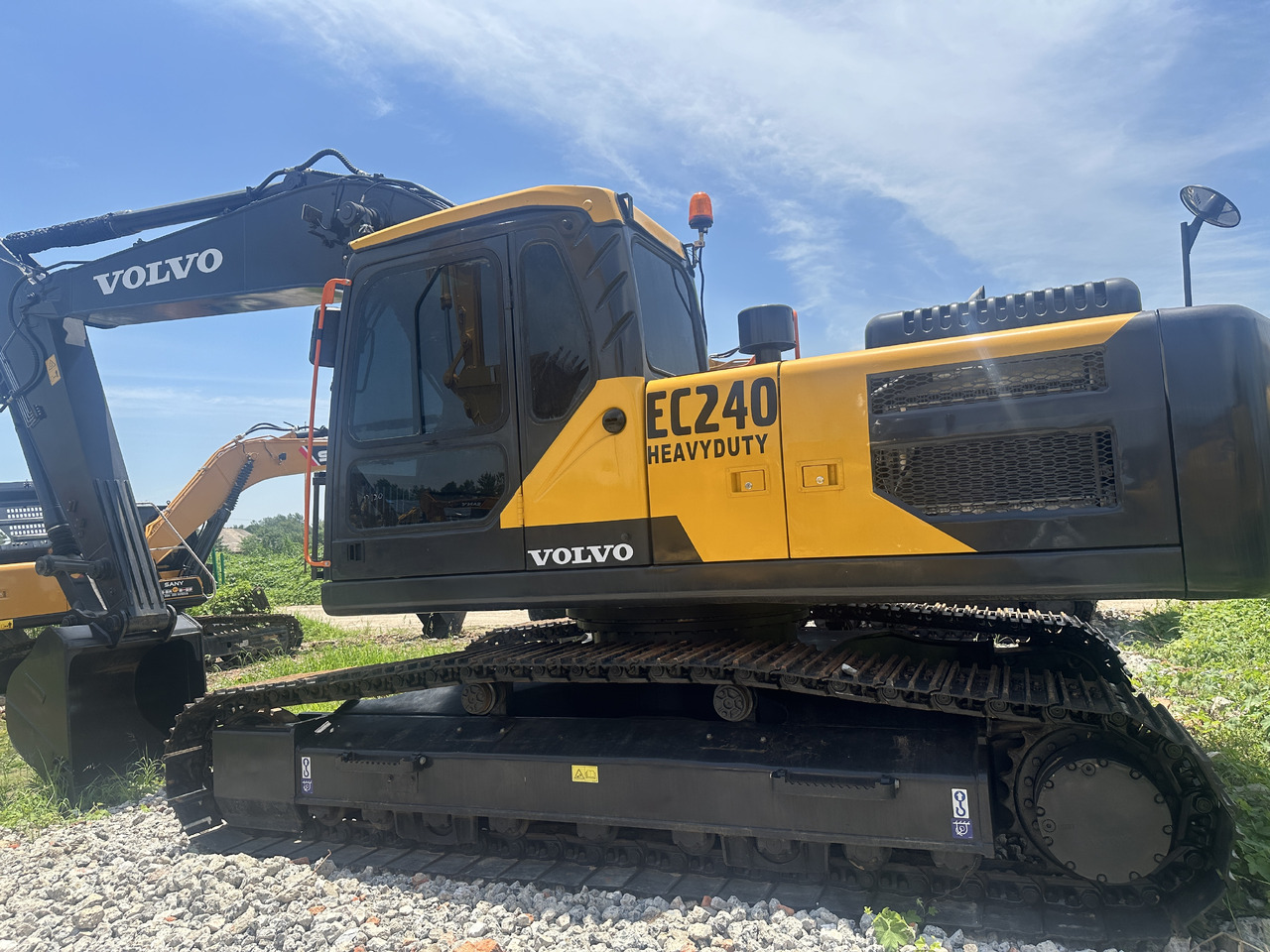VOLVO EC240 - Верижен багер: снимка 1 VOLVO EC240 - Верижен багер: снимка 1