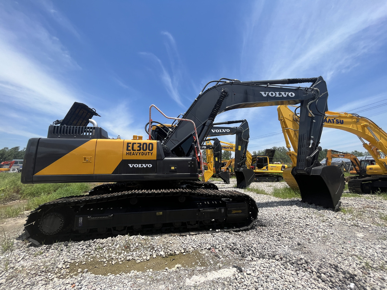 Volvo EC300DL - Верижен багер: снимка 1 Volvo EC300DL - Верижен багер: снимка 1